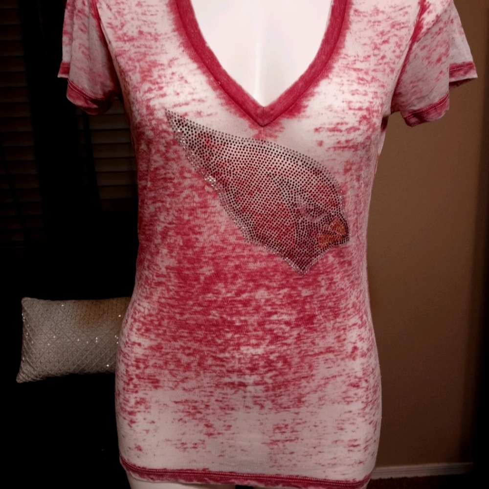 Cardinals top. S. Red and white. Burnout t.